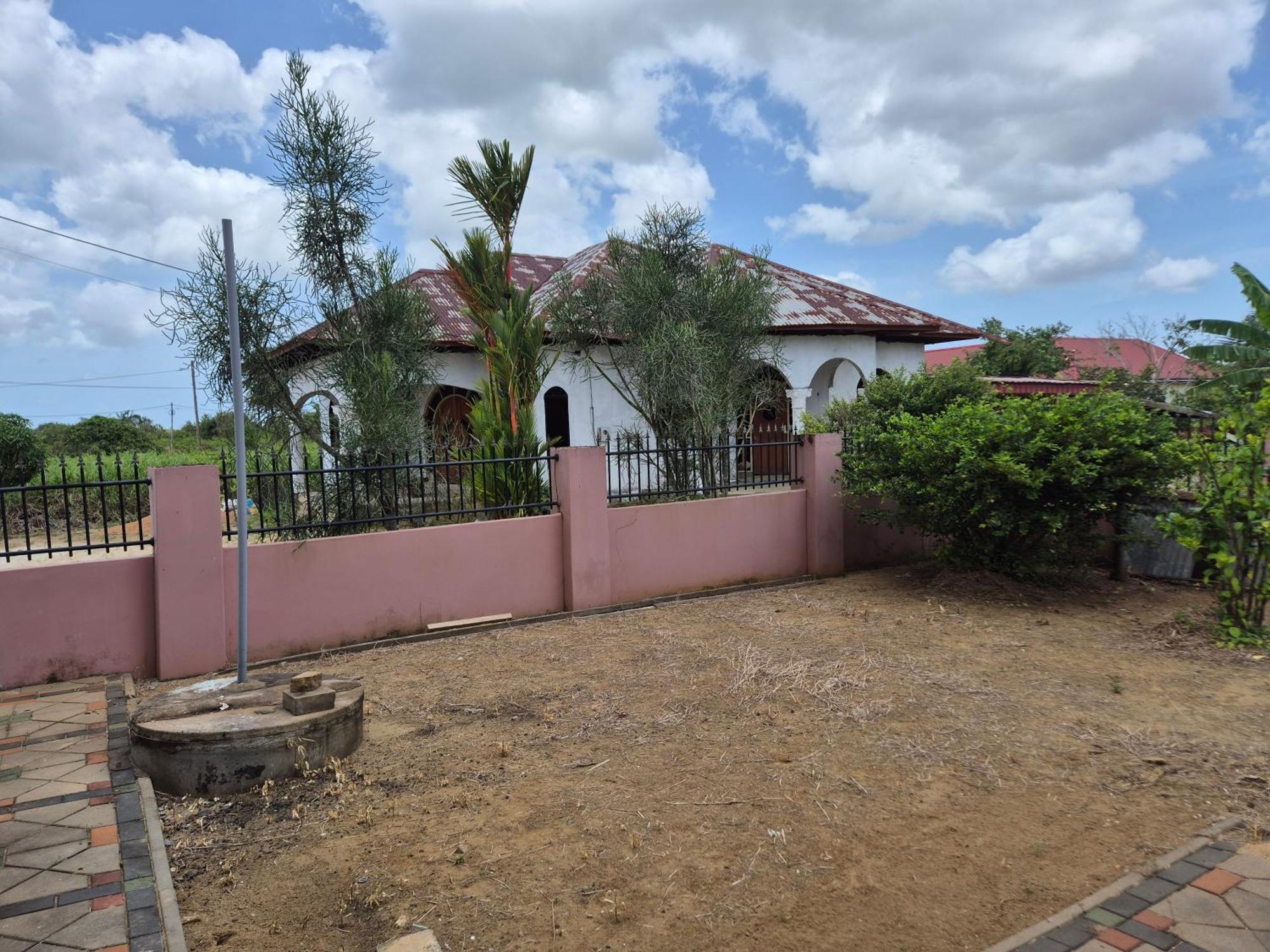 Chander'S Villa 帕拉马里博 外观 照片