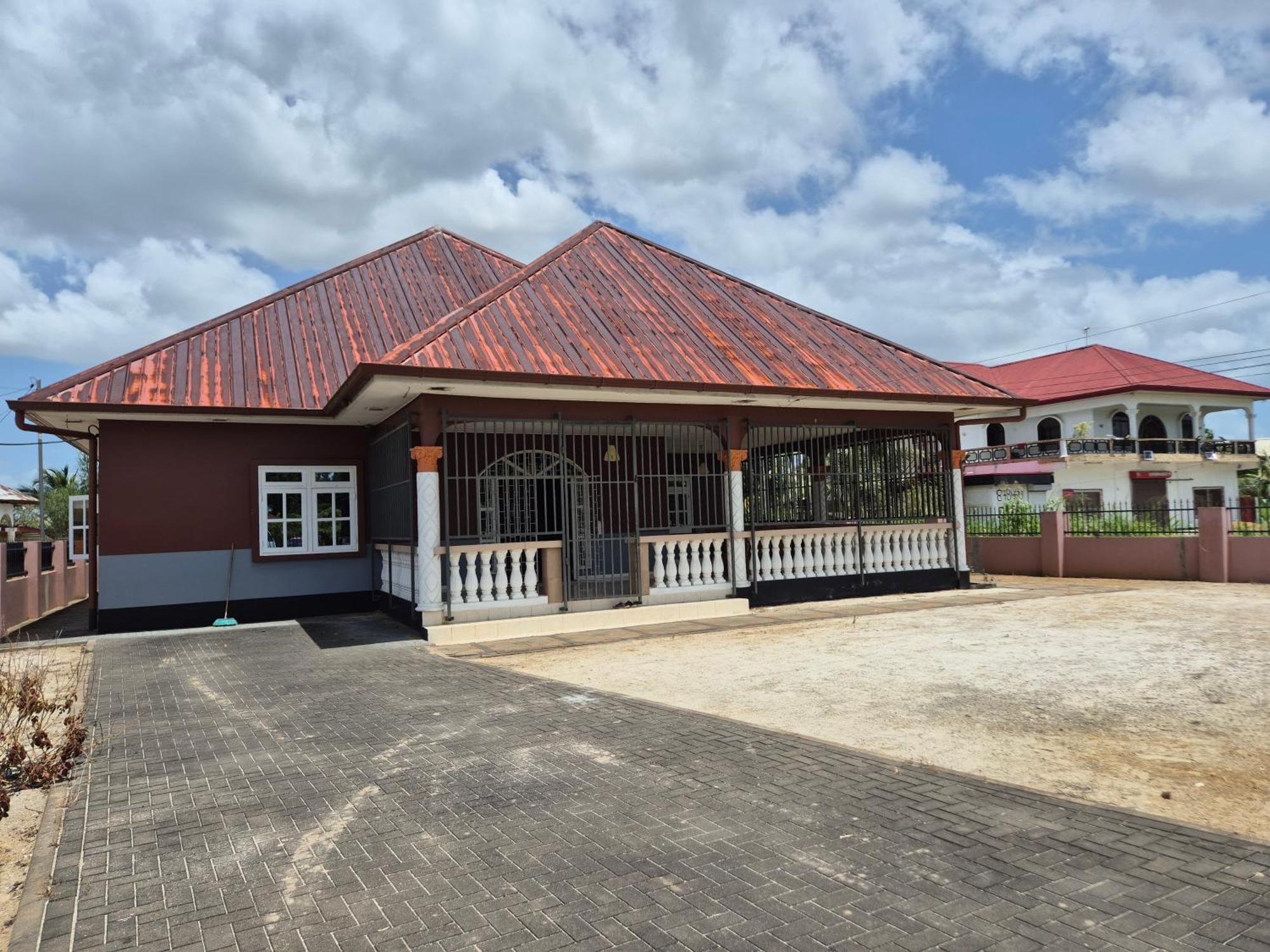 Chander'S Villa 帕拉马里博 外观 照片